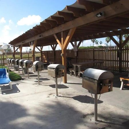 Relaxing Condo, Great Location, 3 Minute Walk To The Beach Condo South Padre Island Kültér fotó