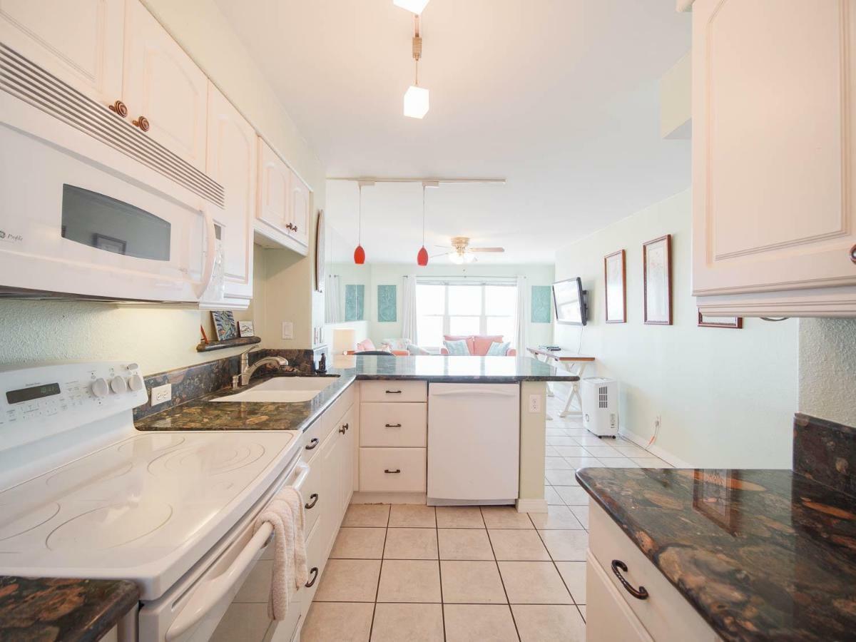 Relaxing Condo, Great Location, 3 Minute Walk To The Beach Condo South Padre Island Kültér fotó